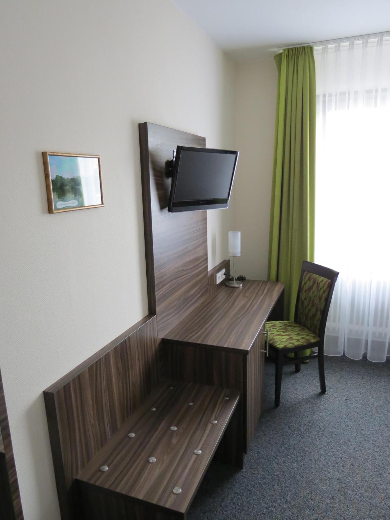 Hotel-Restaurant Zum Stern Baumholder Room photo
