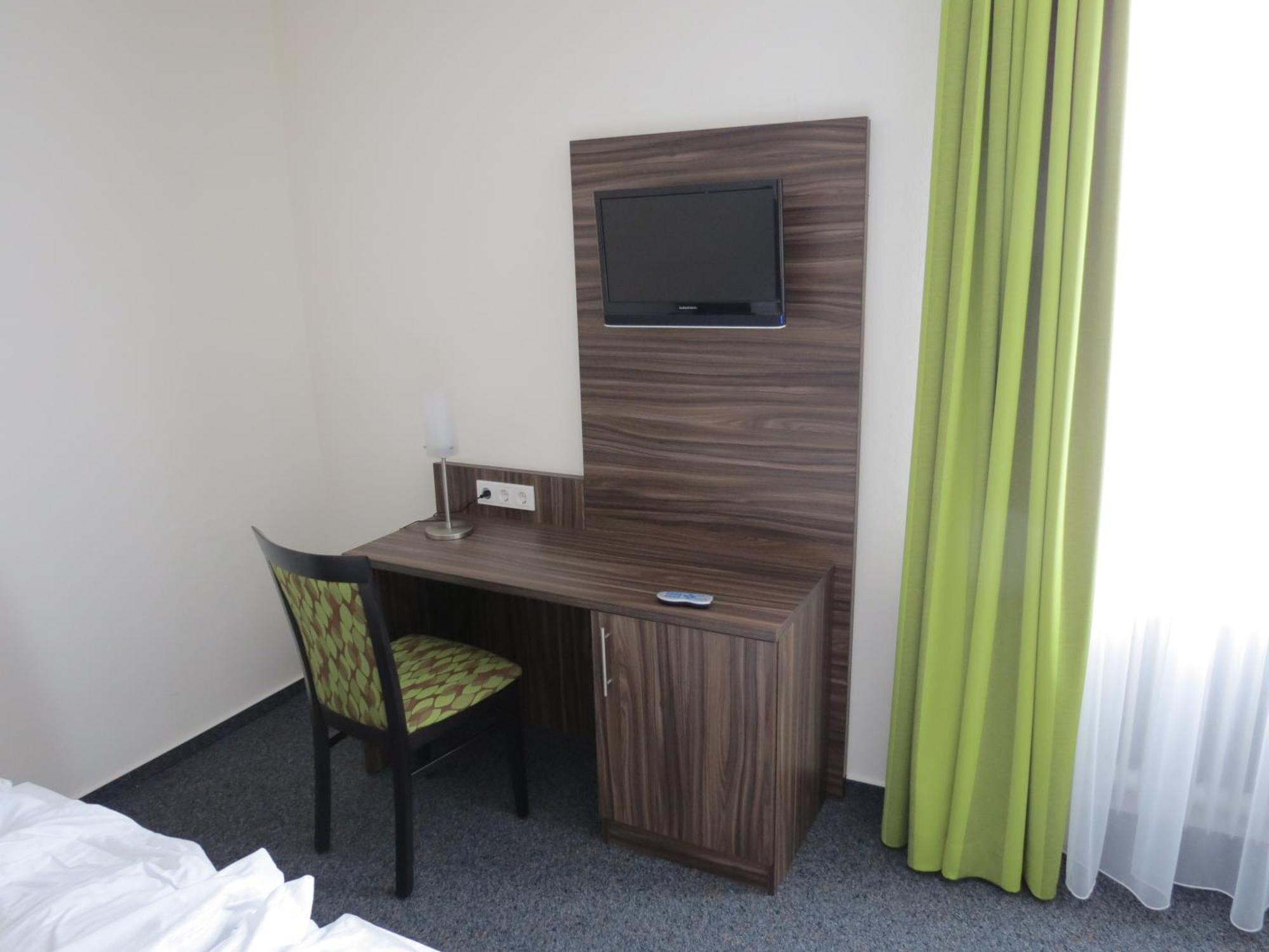 Hotel-Restaurant Zum Stern Baumholder Room photo