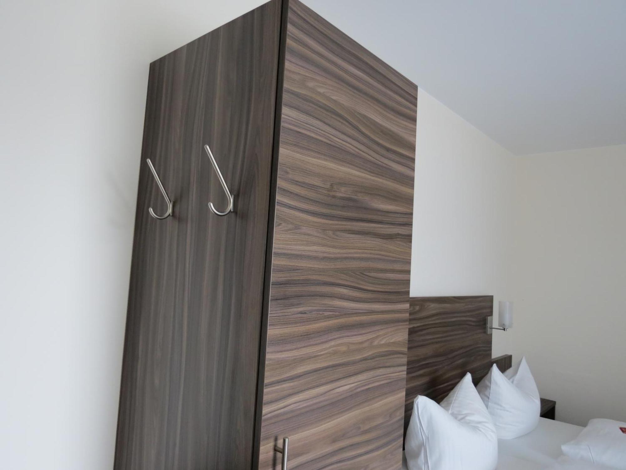 Hotel-Restaurant Zum Stern Baumholder Room photo