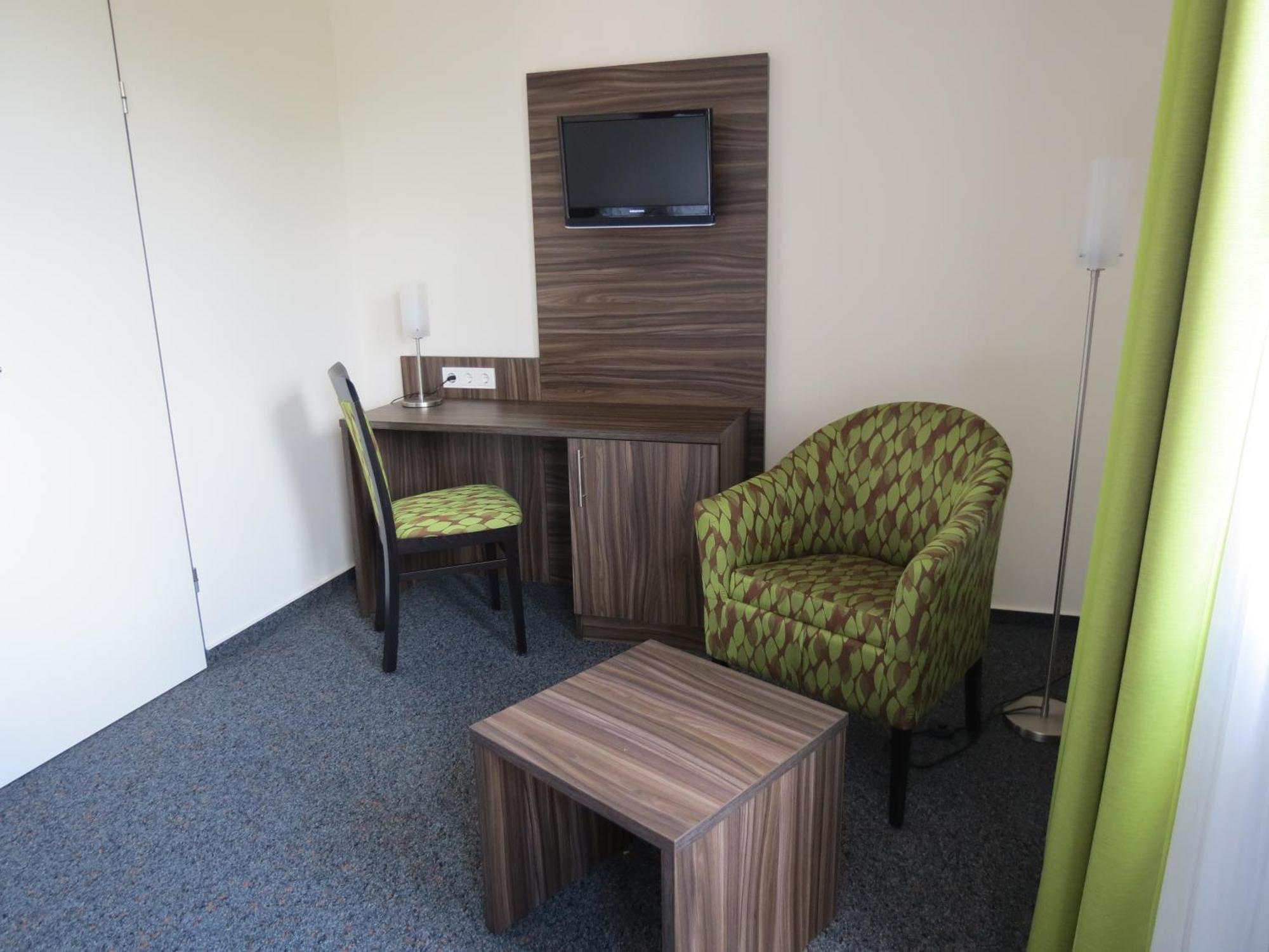 Hotel-Restaurant Zum Stern Baumholder Room photo